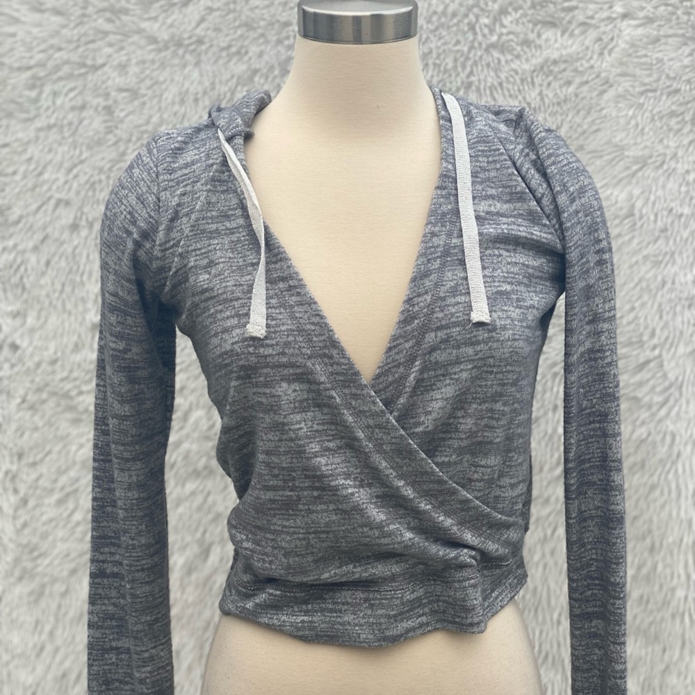 Gilly Hicks sleep long sleeve in size XS